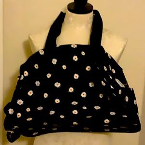 NTW - ALICE + OLIVIA Daisy Print Duffel Bag